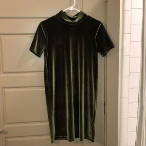 Emerald green velvet Madewell dress